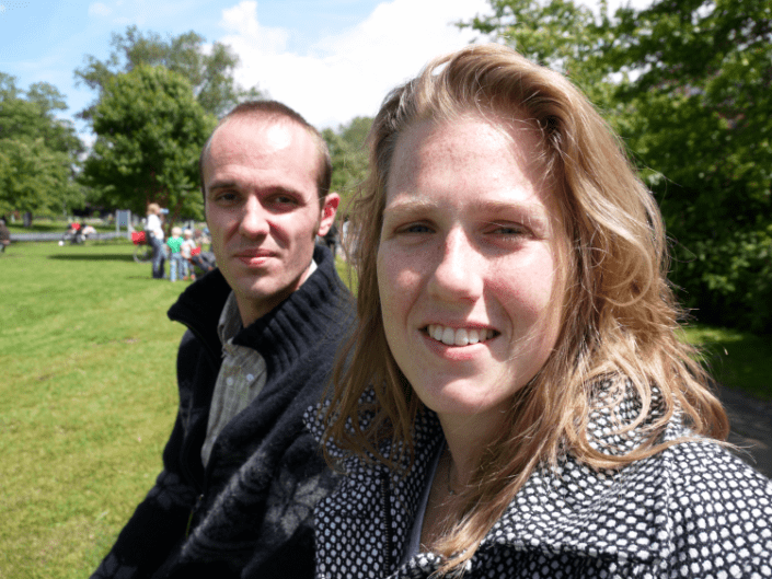 Nelleke met geliefde in het Amsterdamse Westerpark, 2012